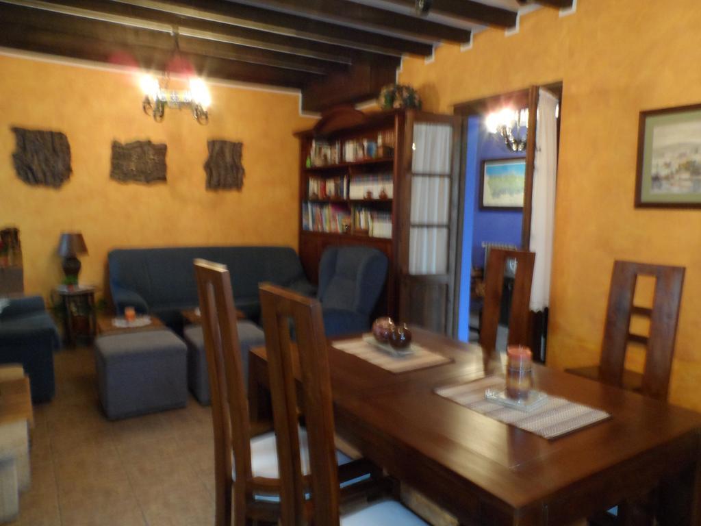 Casa El Campu Guest House Infiesto Luaran gambar